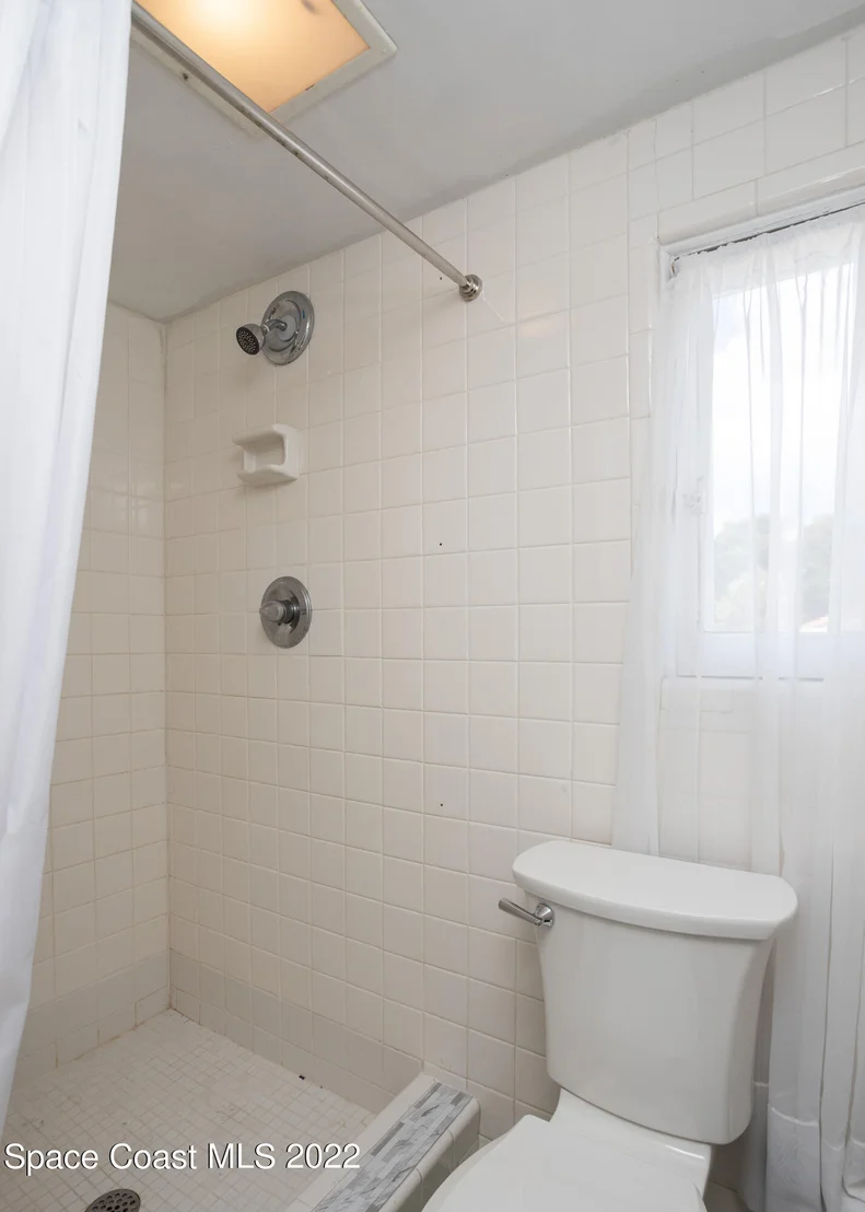 Photo of 115 Valencia Road