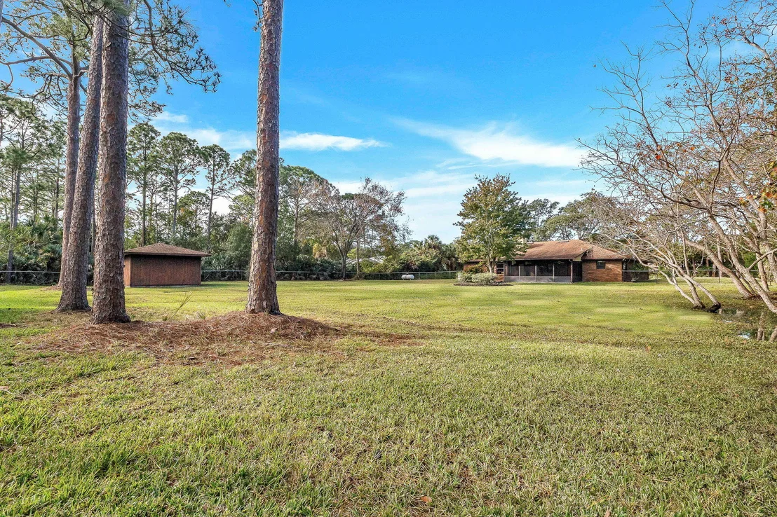 Photo of 1810 Laurel Oak Drive