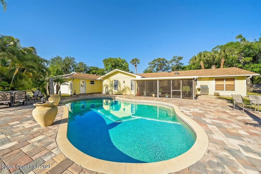 Photo of 270 Campbell Drive