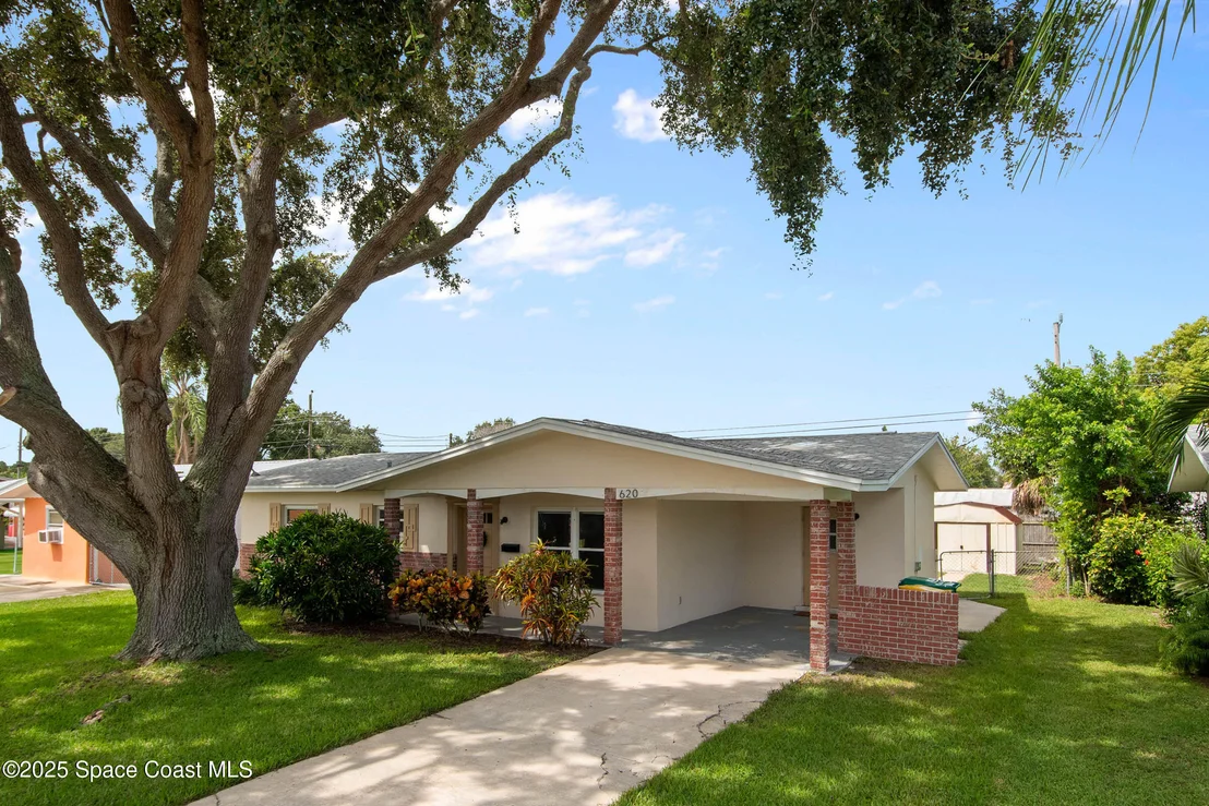 Photo of 620 Clarke Avenue