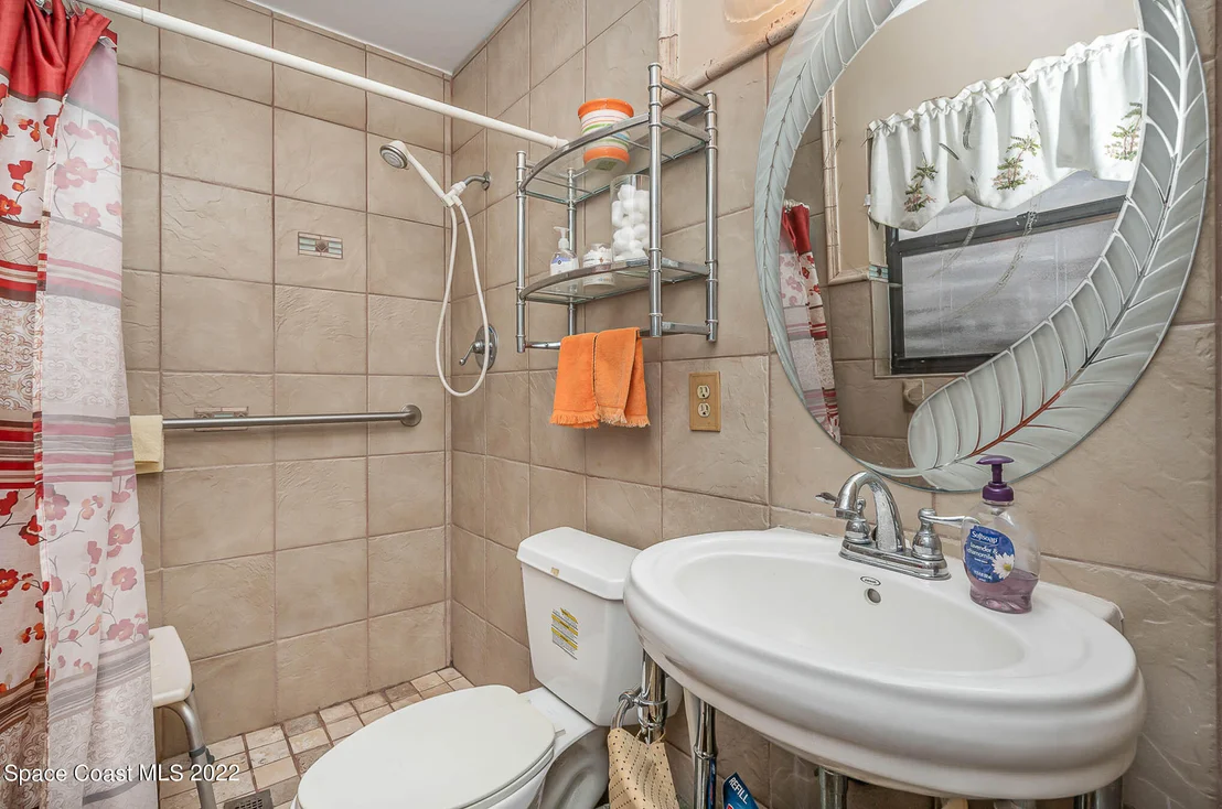 Photo of 1037 Fairlawn Drive