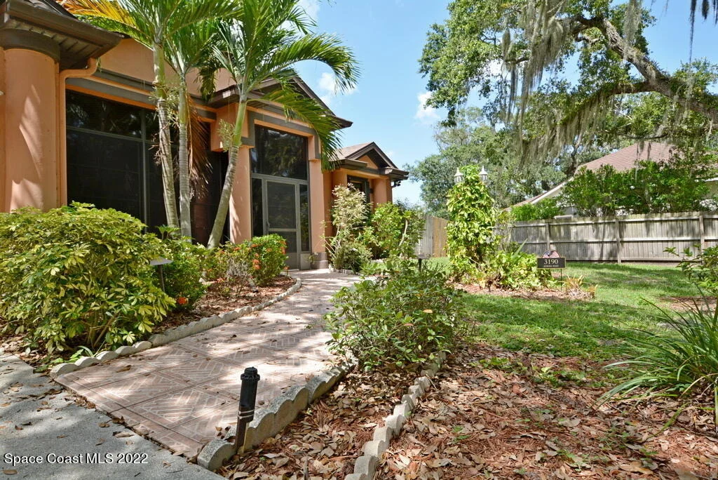 Photo of 3190 Aurora Road