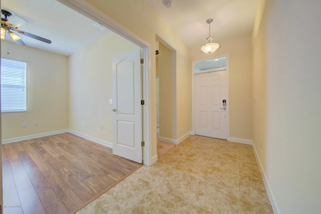 Photo of 6763 Newhall Lane
