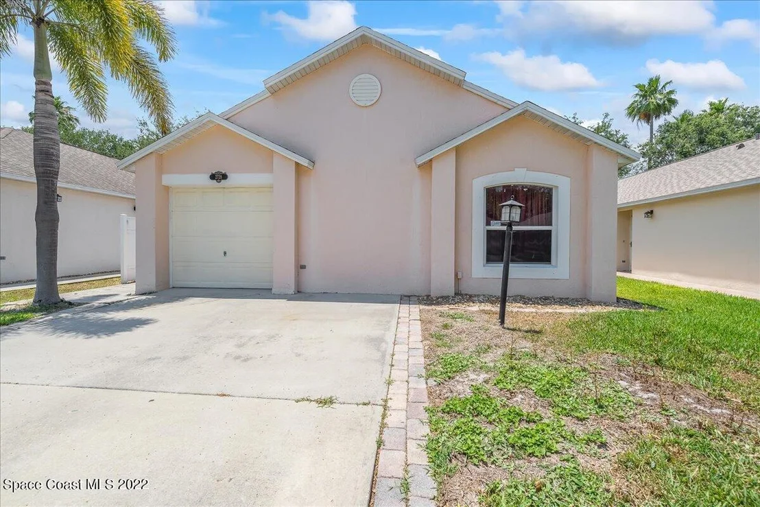 Photo of 2728 Maderia Circle