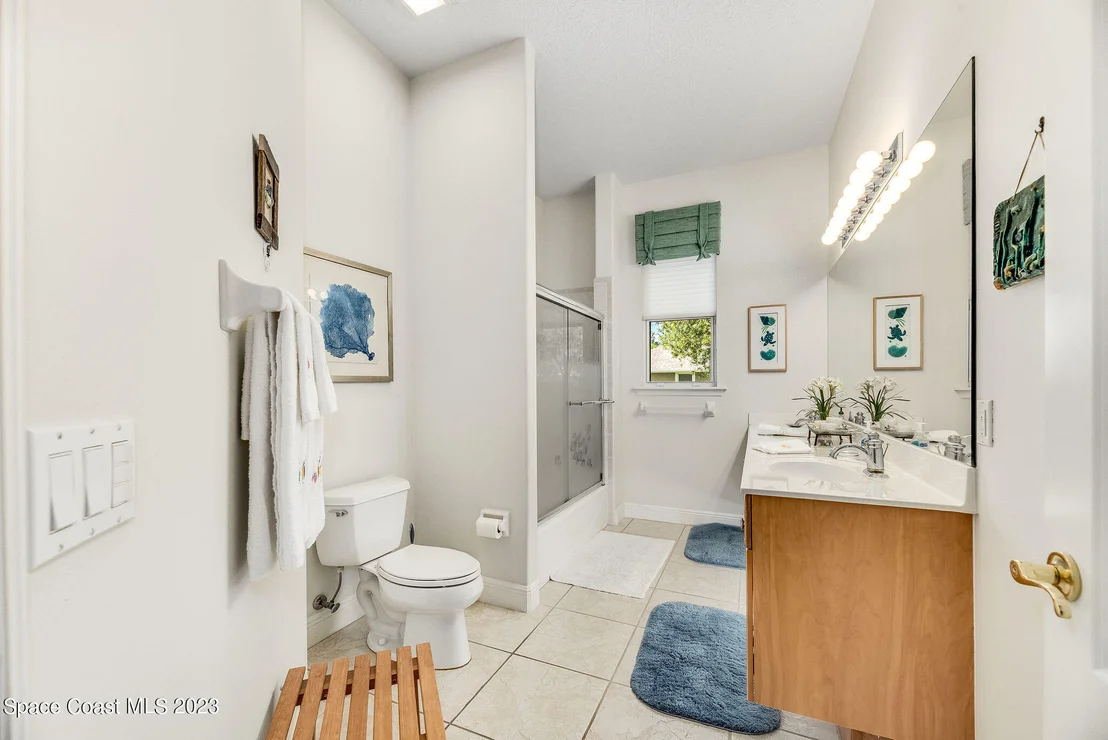 Photo of 1061 Stratford Place
