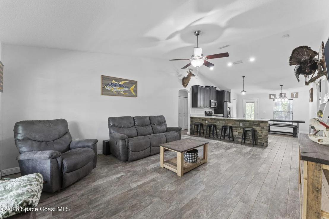 Photo of 6435 Wien Lane