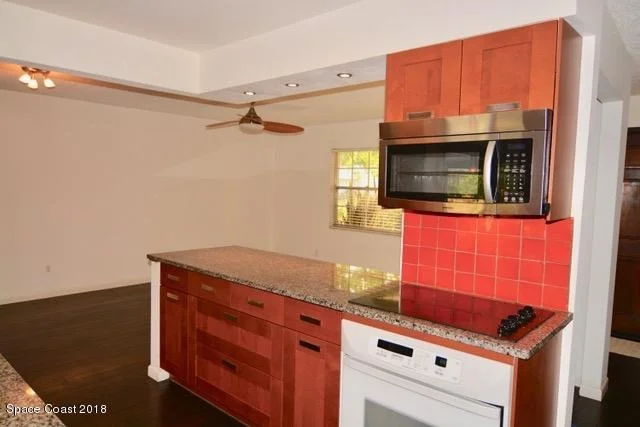 Photo of 212 E Haven Drive