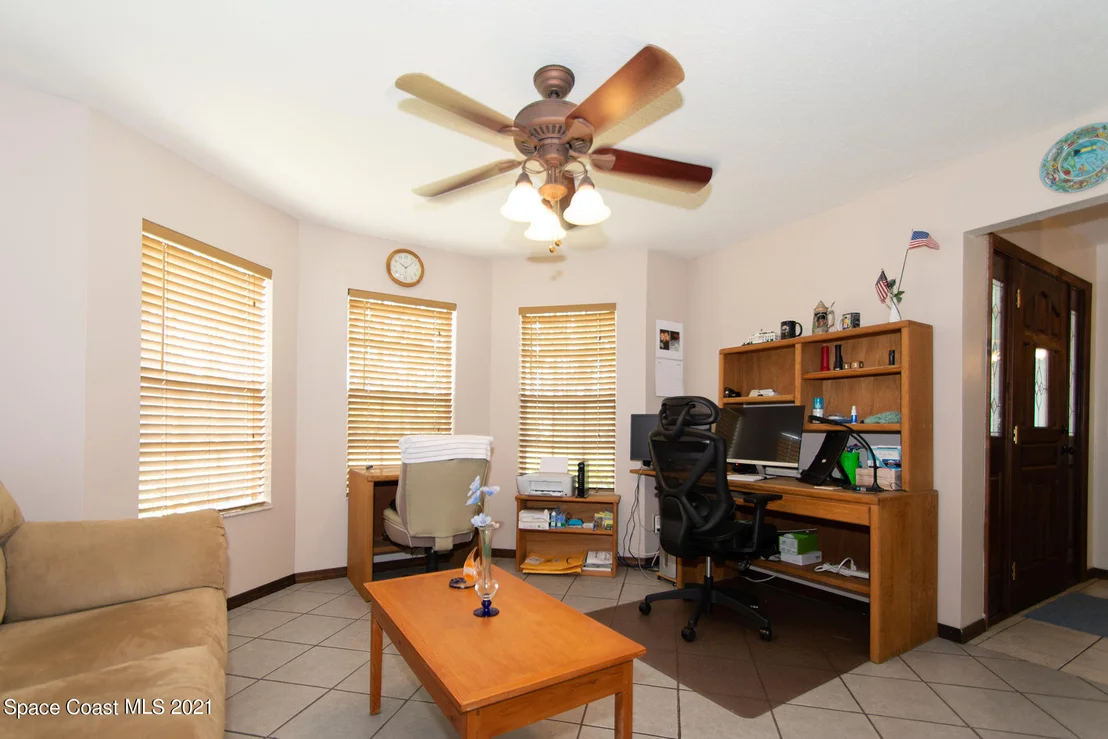 Photo of 1190 Grant Road