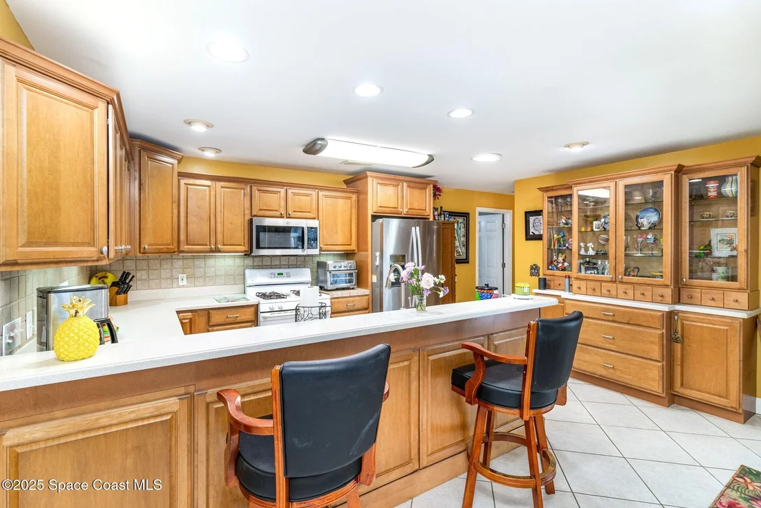 Photo of 425 Sparrow Drive