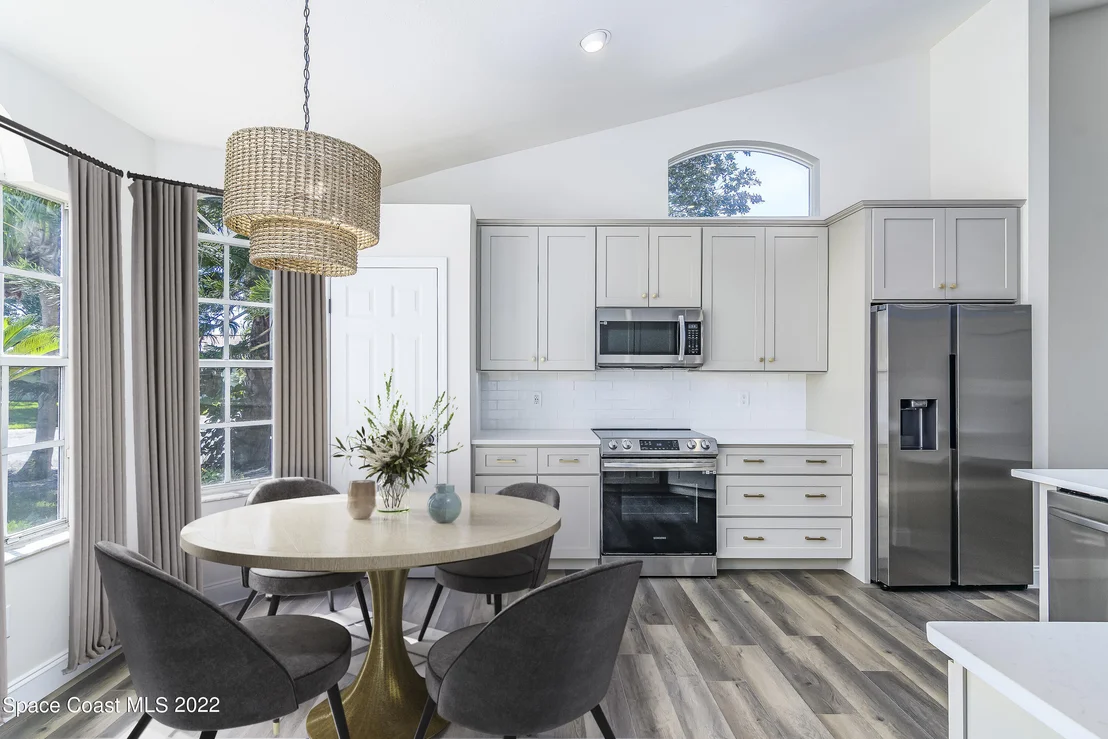 Photo of 480 Prestwick Court