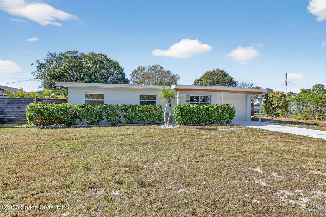 Photo of 1932 Cedarwood Drive