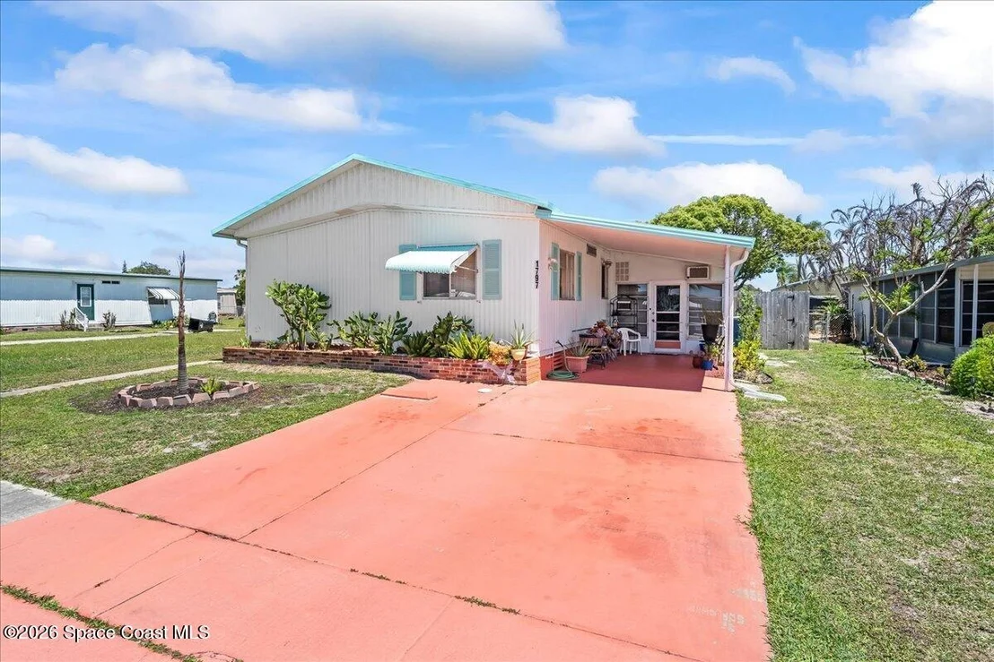 Photo of 1797 Coco Plum Street NE