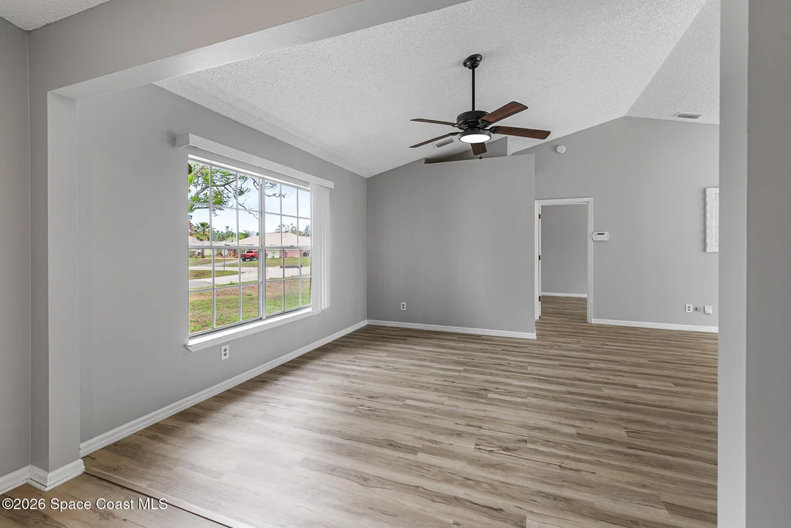 Photo of 220 Lanack Road SE