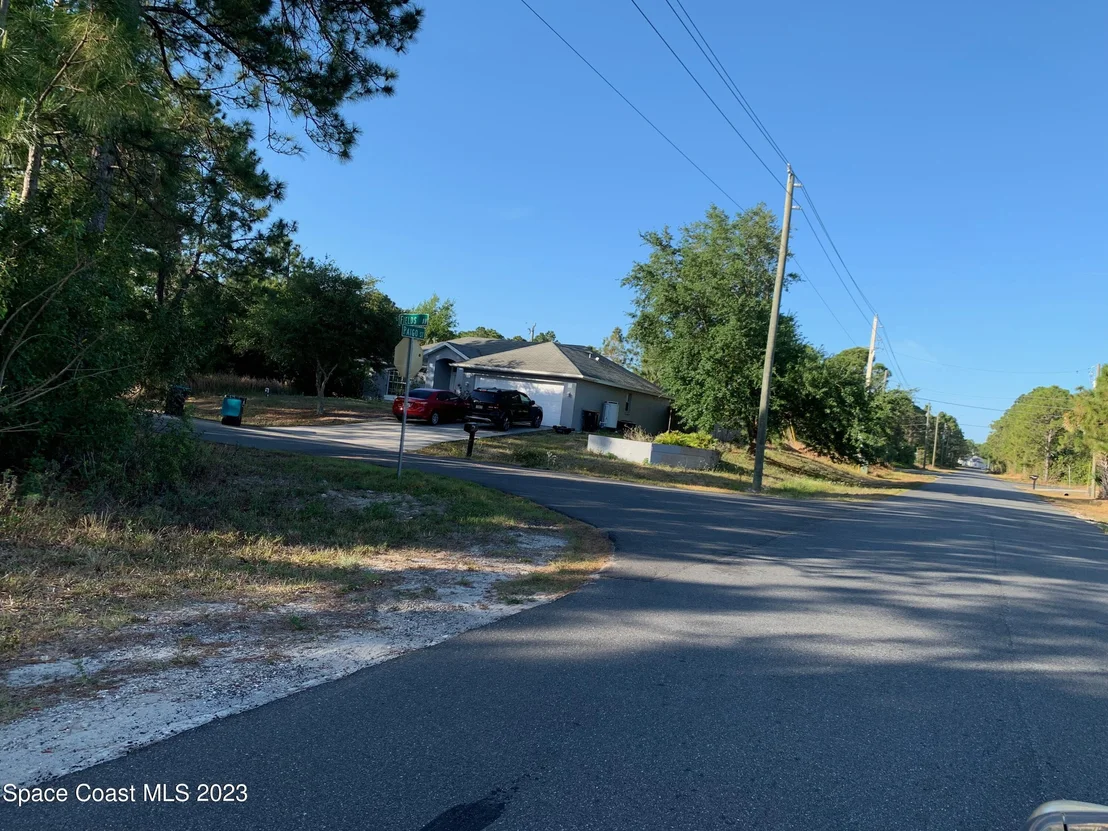 Photo of 2713 Fields Avenue SE