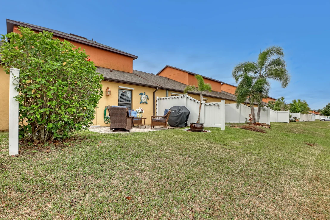 Photo of Unit 102 at 995 Luminary Circle