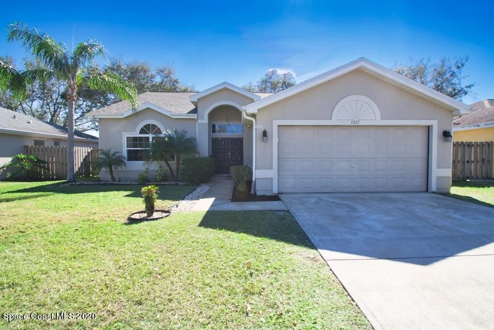 Photo of 7227 Hammock Lakes Drive