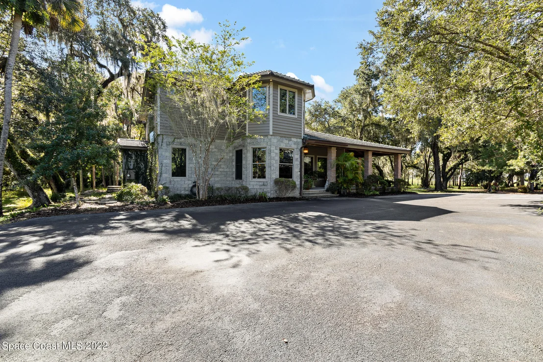 Photo of 840 Lemon Bluff Road