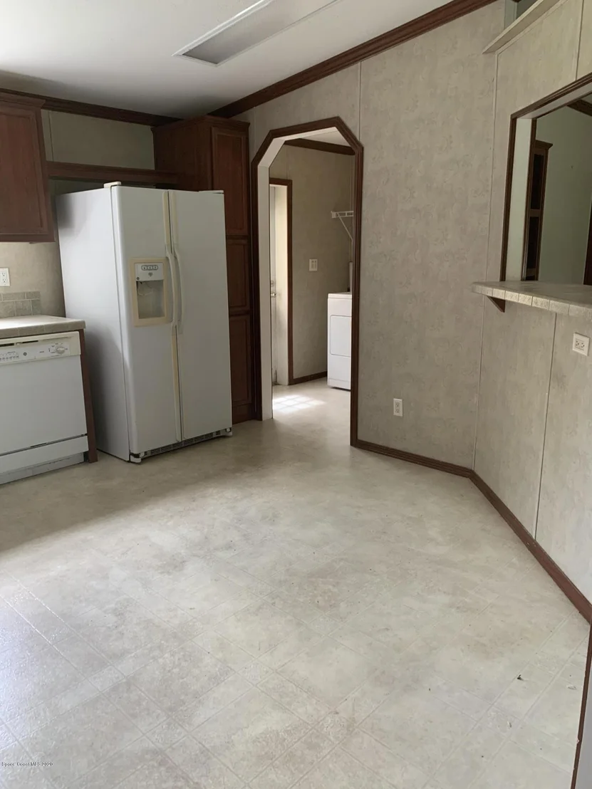Photo of 665 Camp Road
