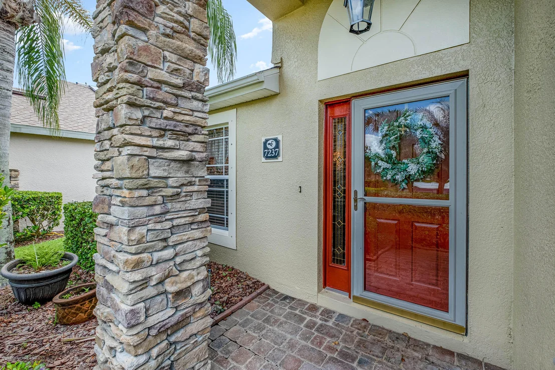 Photo of 7237 Broderick Drive