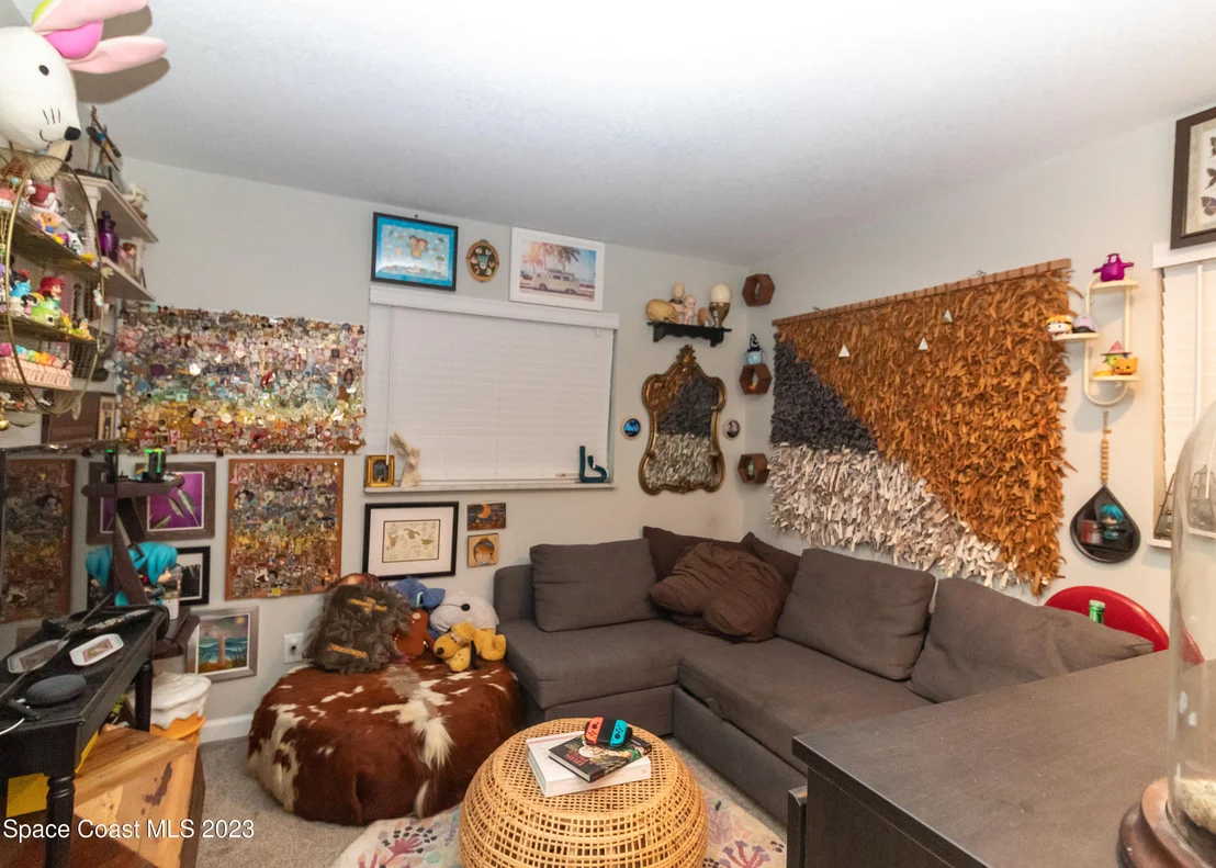 Photo of 800 Mark David Boulevard