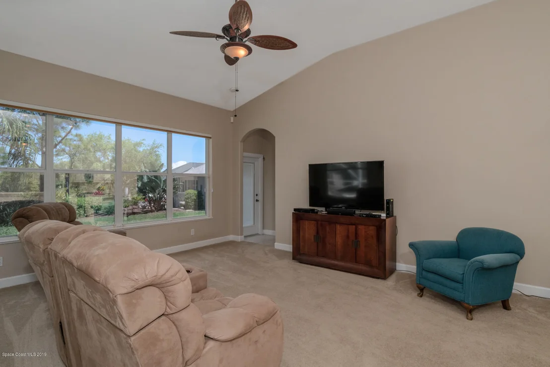 Photo of 1558 Auburn Lakes Drive