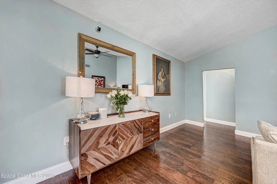 Photo of 817 Spanish Wells Drive