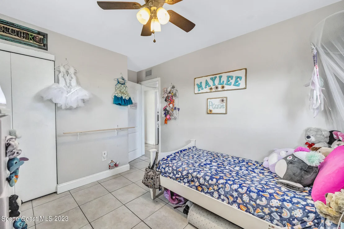 Photo of 2981 Kosuth Road NE