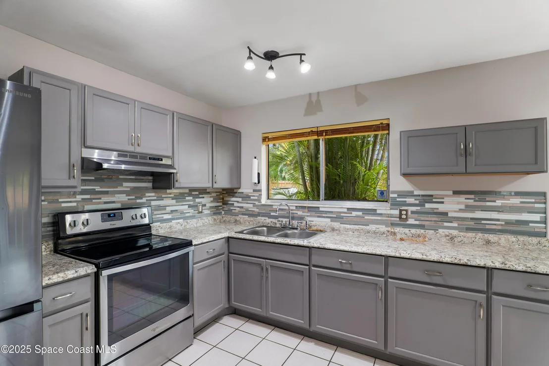 Photo of 1125 Galty Circle NE
