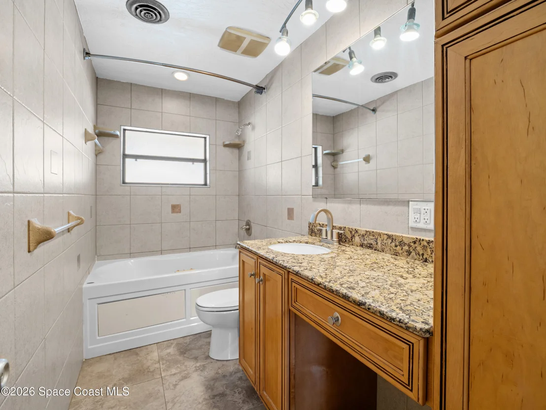 Photo of 406 Amherst Avenue