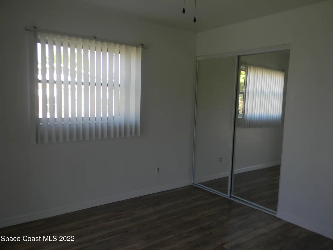 Photo of 2132 Lakeview Drive