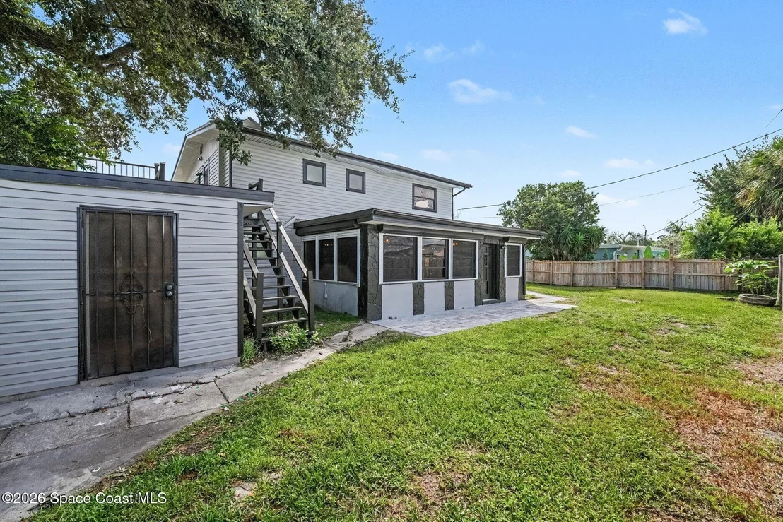 Photo of 508 S Ixora Drive S