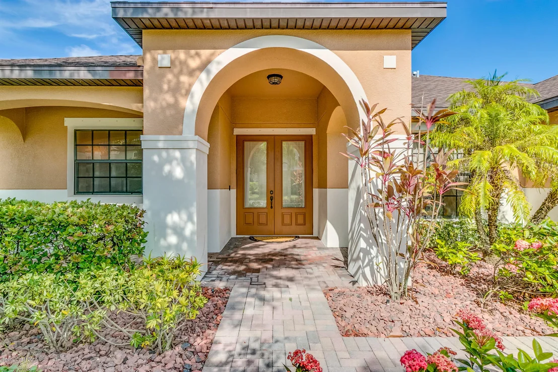 Photo of 1262 United Drive