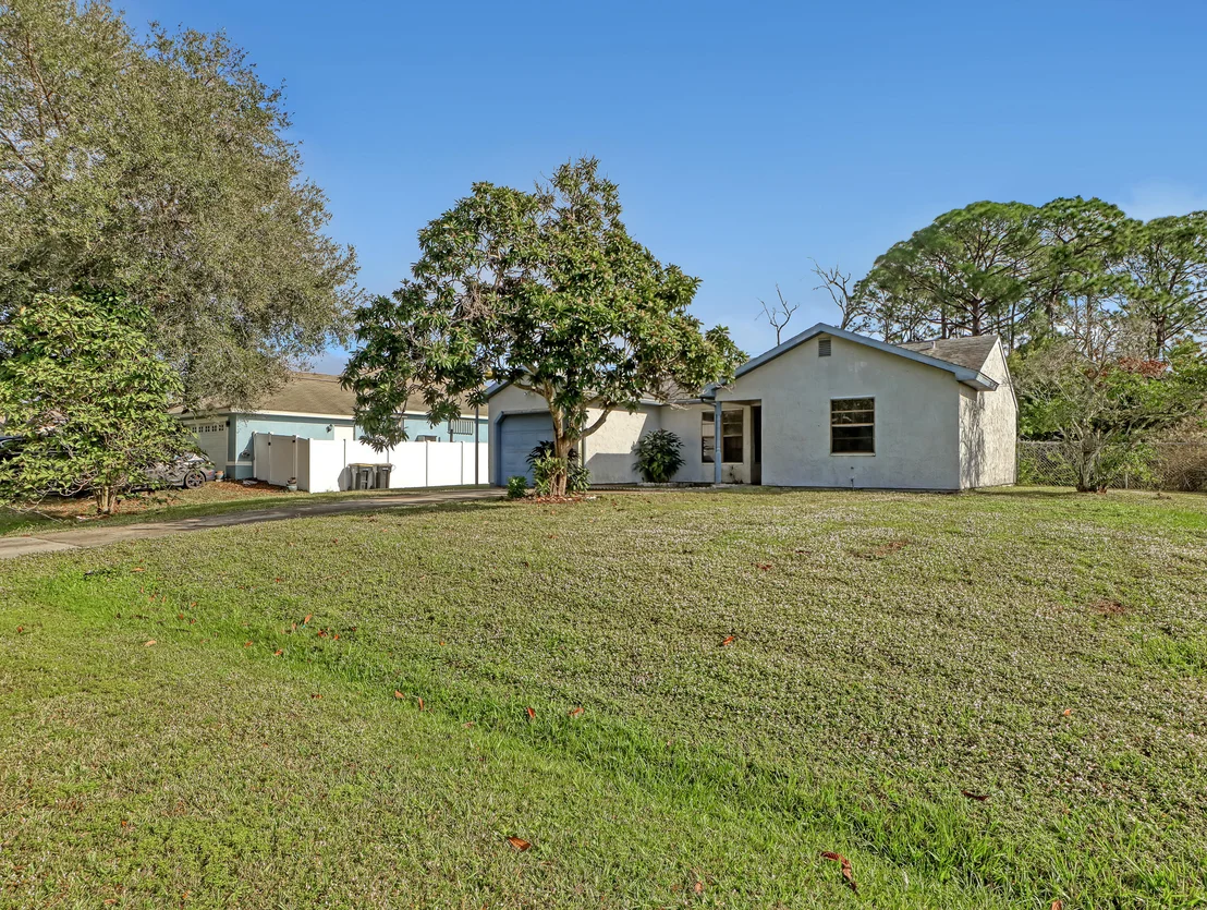 Photo of 2861 Detached Circle SE