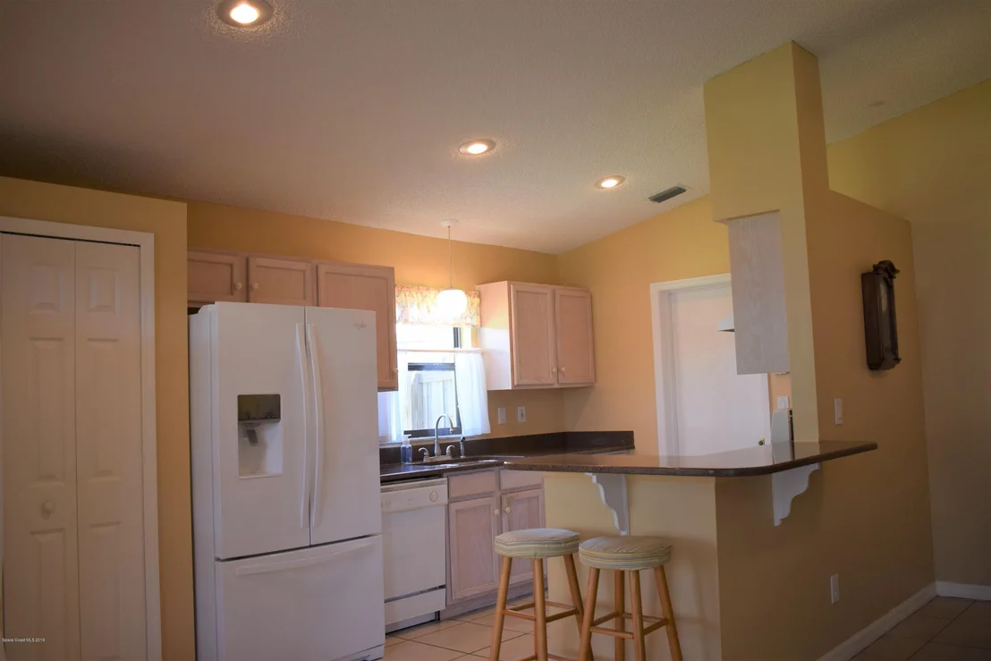 Photo of 2961 Saint James Lane