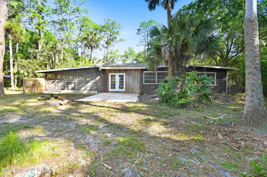 Photo of 6699 Sheridan Road