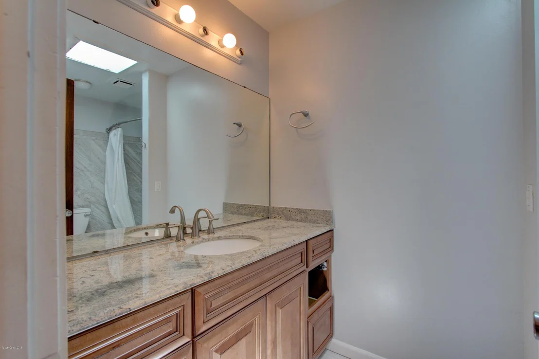 Photo of 913 Bluewater Drive