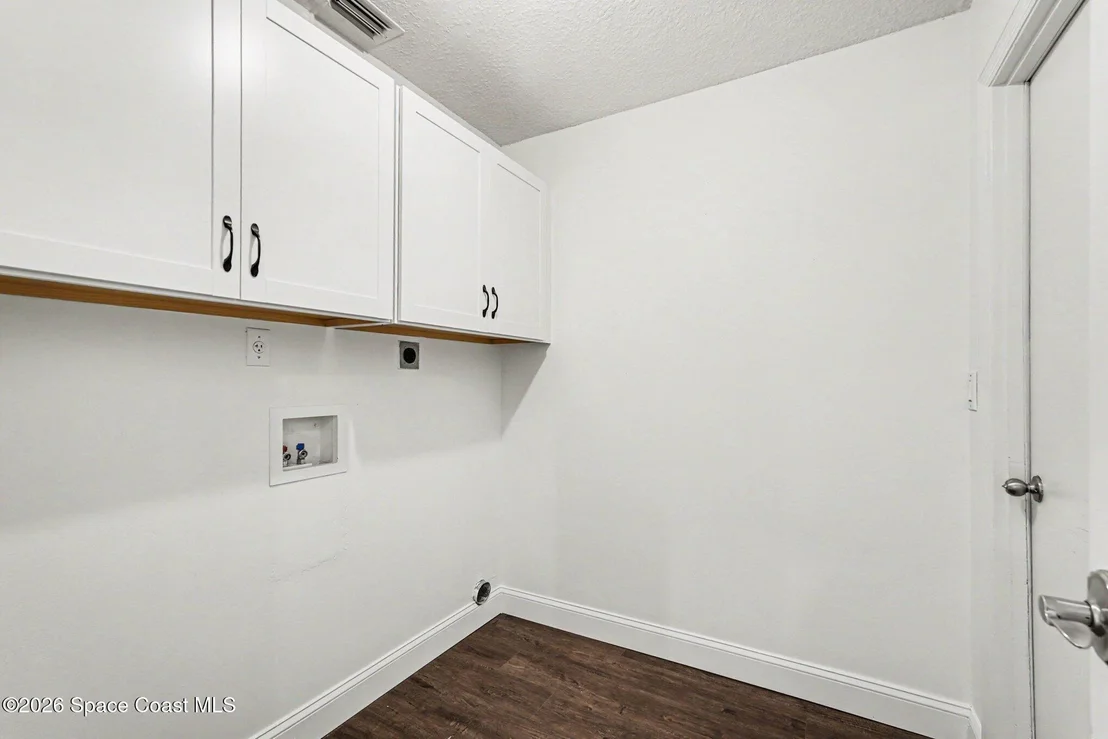 Photo of 1805 Bayhill Drive
