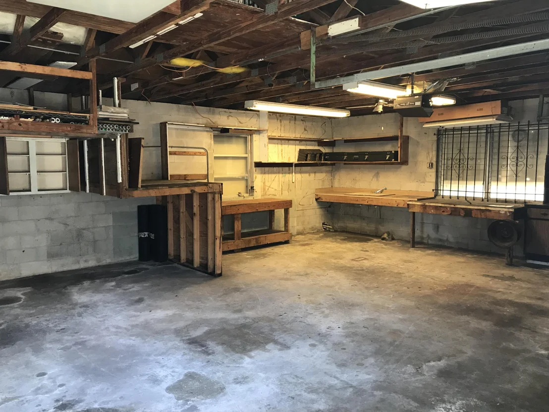 Photo of 707 Camellia Drive