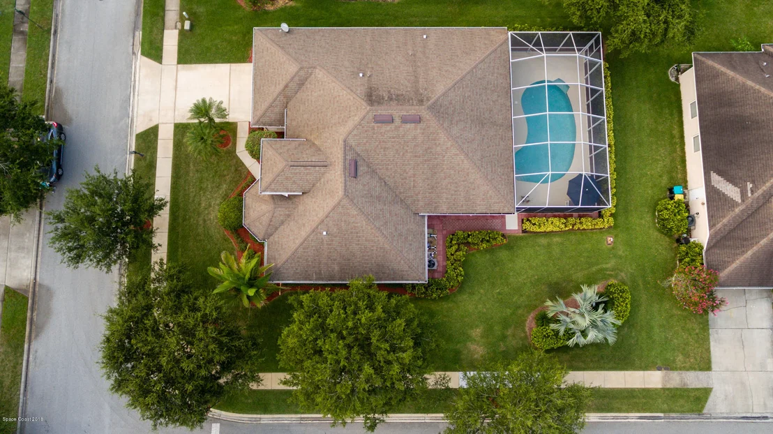 Photo of 1737 Windbrook Drive SE