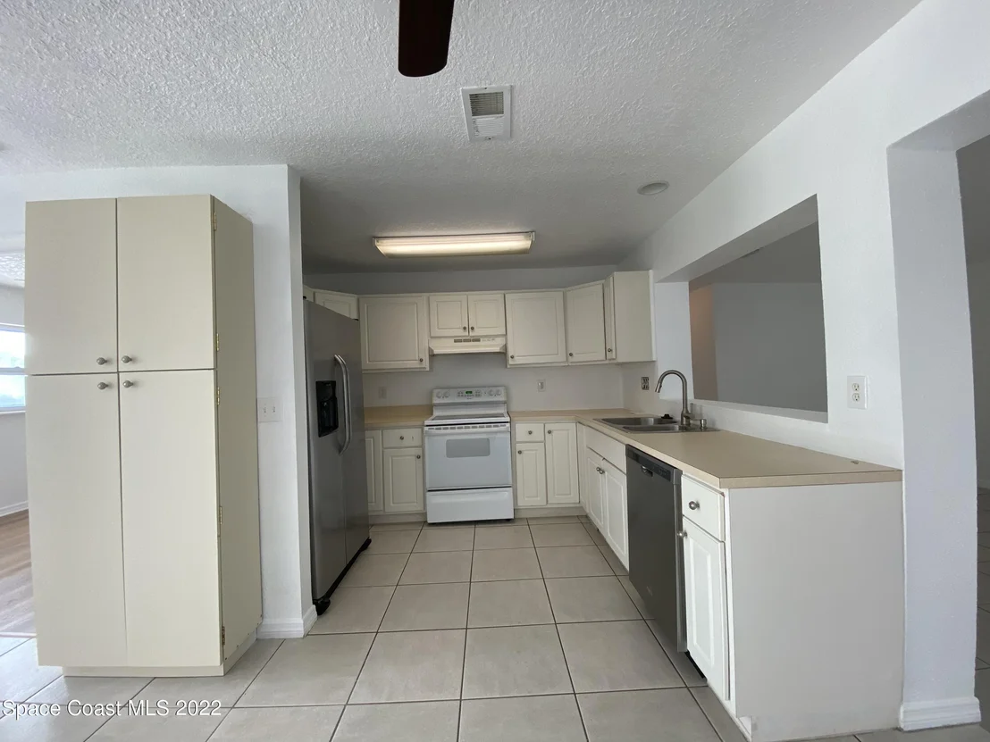 Photo of 4120 Duke Street