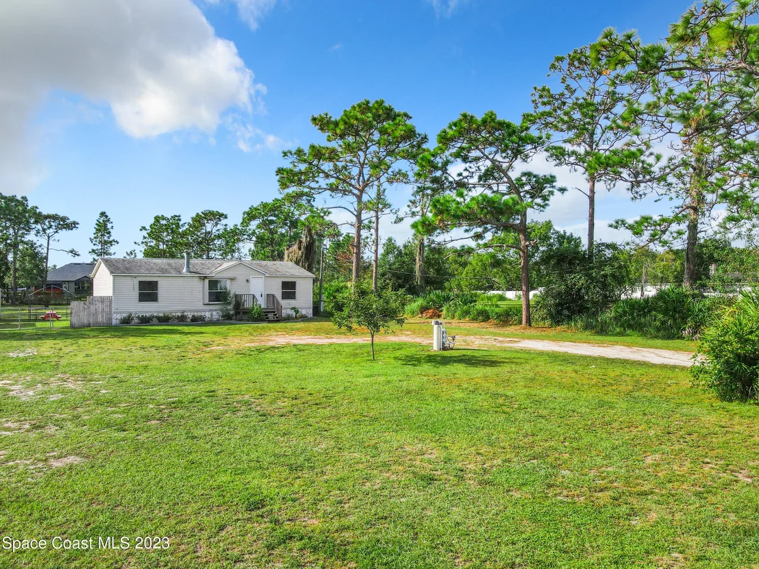 Photo of 9070 Mercury Drive