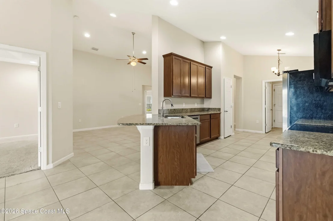 Photo of 577 Trymore Drive SE
