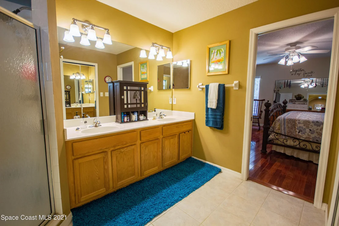 Photo of 4585 James Road