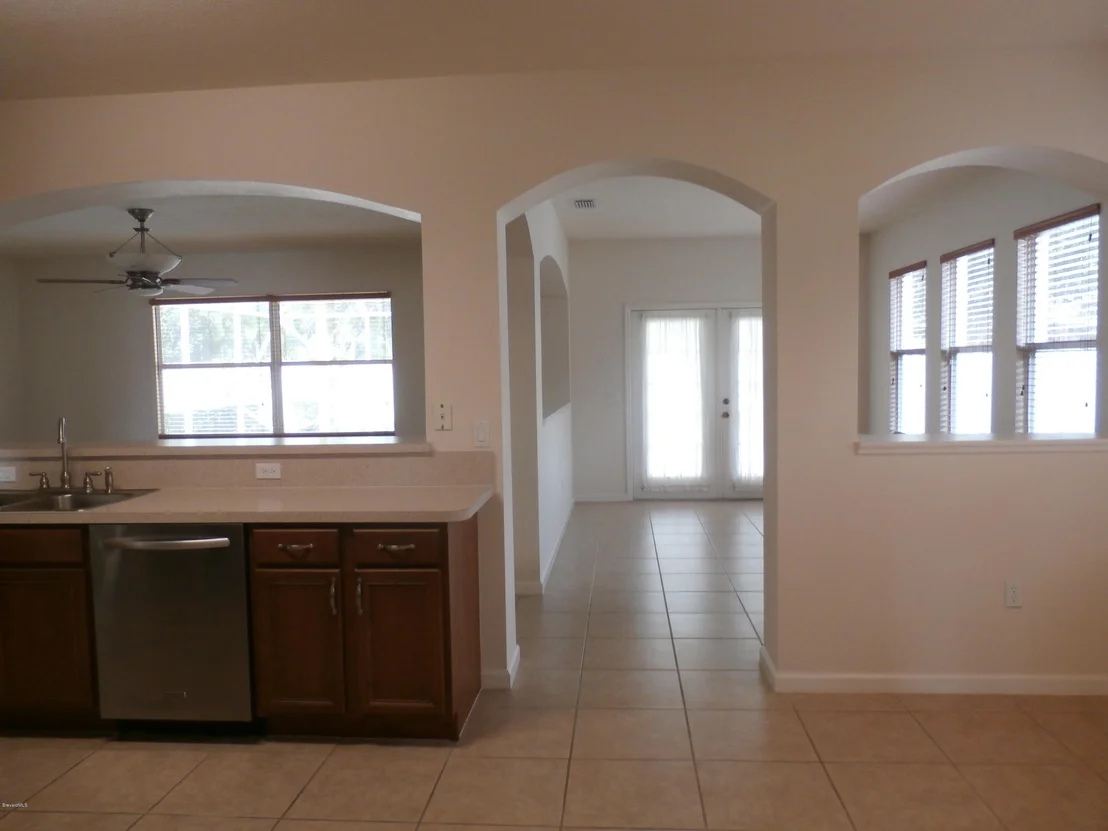 Photo of 1404 Sumter Lane