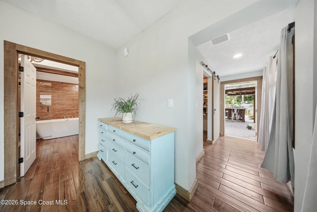 Photo of 112 Lagoon Avenue