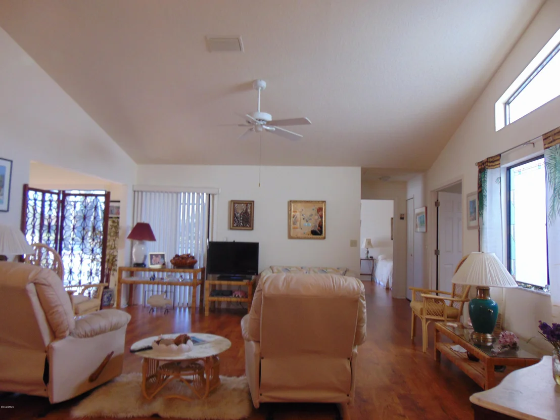 Photo of 1633 Independence Avenue