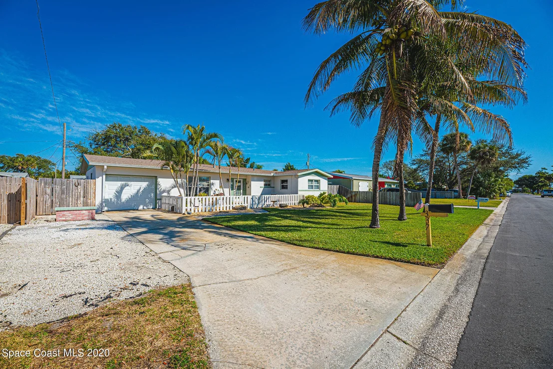 Photo of 337 Gemini Drive