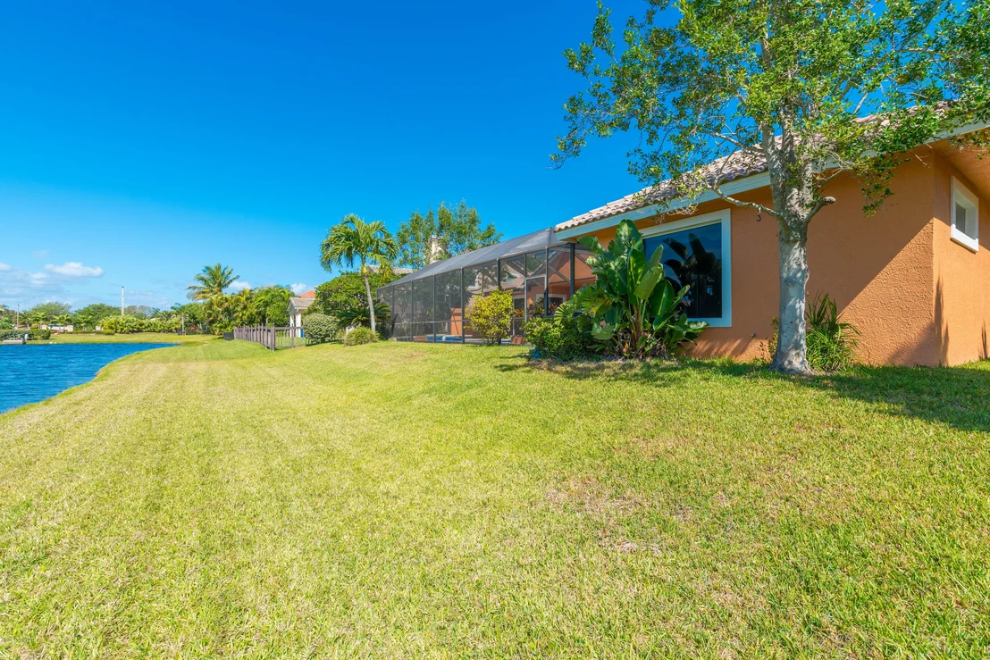 Photo of 385 Normandy Drive