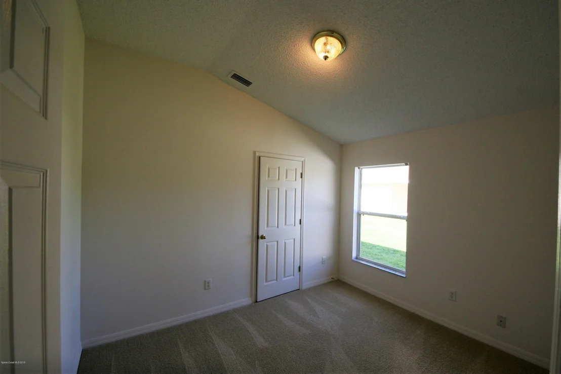 Photo of 1433 Hemingway Boulevard