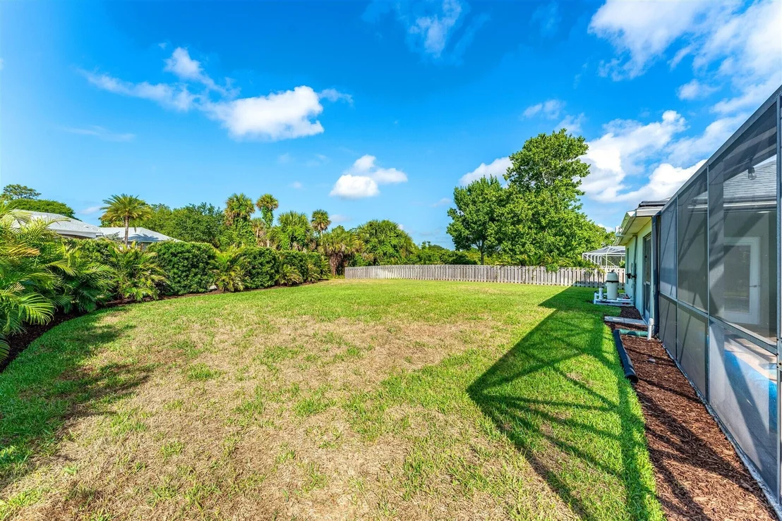 Photo of 1697 E Auburn Lakes Drive N